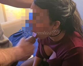 Parlo al telefono con il marito CORNUTO mentre spompino il CAZZO GROSSO del suo capo (DIALOGHI ITA)